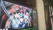 Bé trai nghi bị dâm ô trong thang máy chung cư tại Hà Nội