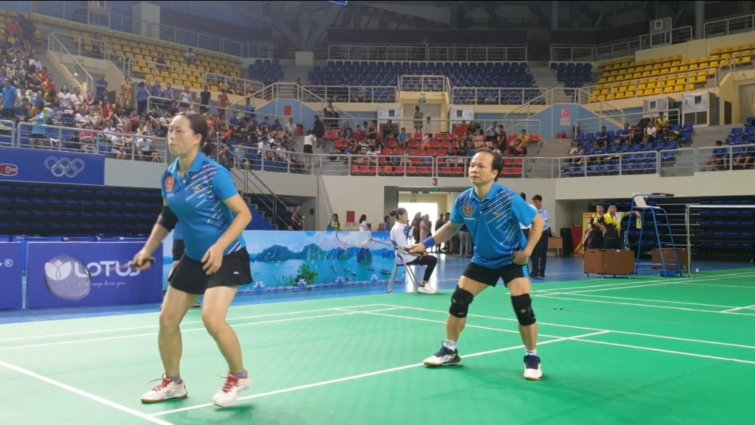 Một số trận cầu lông hấp dẫn ngày thi đấu thứ hai của Giải thể thao Ngành KSND