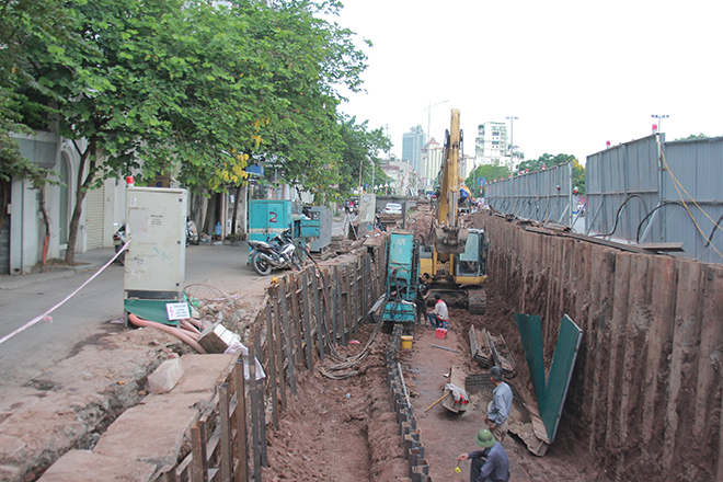 Tiếc nuối khi 600m con đường gốm sứ bị phá bỏ