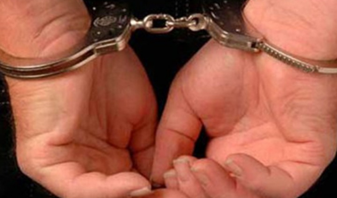 Nhận tiền của doanh nghiệp, một cán bộ thuế bị bắt