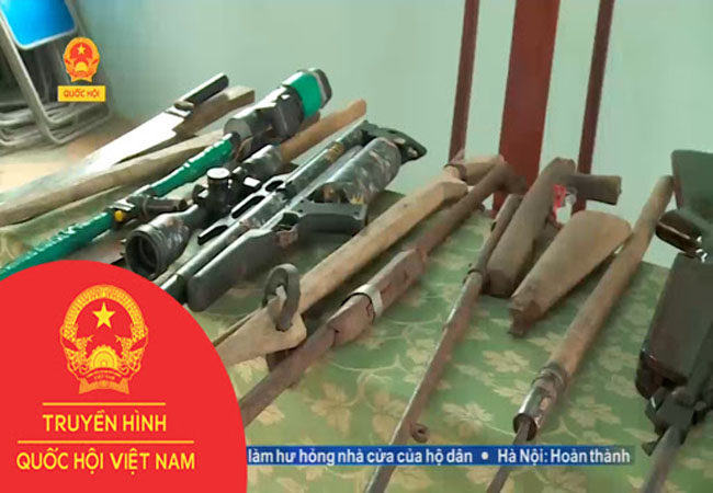 Đà Nẵng Tuyên truyền vận động người đồng bào giao nộp vũ khí vật liệu nổ