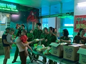 Phụ nữ Công an tỉnh Thái Bình tặng 200 suất quà cho bệnh nhân nhi