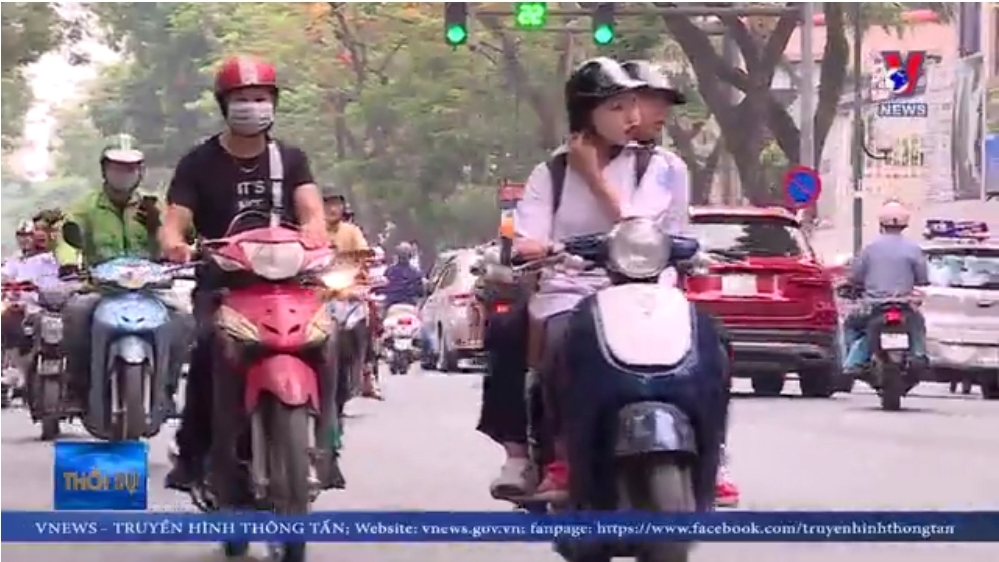 Bỏ quy định phải bật đèn xe máy cả ngày