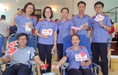 Cán bộ VKSND tham gia Ngày hội hiến máu Giọt hồng Đắk Nông