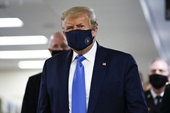 Tổng thống Trump đã chấp nhận đeo khẩu trang