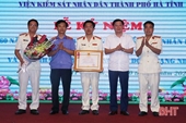 VKSND TP Hà Tĩnh đón nhận Huân chương lao động hạng Nhì