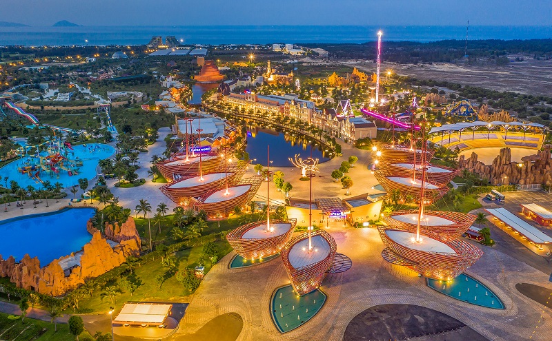 Khám phá “Hội An thu nhỏ” ngập tràn trải nghiệm tại VinWonders