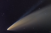 Những hình ảnh ngoạn mục về Sao chổi NEOWISE đang ở gần Trái đất