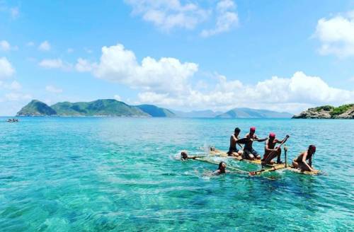 Du lịch tìm cách vượt khủng hoảng giữa mùa dịch COVID-19