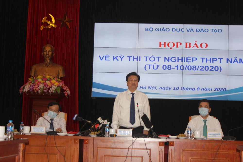 Thi tốt nghiệp THPT 2020 18 cán bộ coi thị bị xem xét xử lý