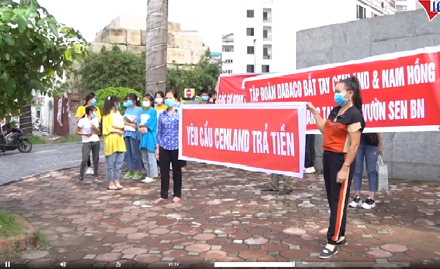 Giới thiệu dự án mới, khách hàng dự án cũ căng băng rôn đòi tiền