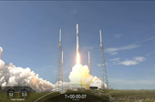 SpaceX phóng 61 vệ tinh, lập kỷ lục tái sử dụng tên lửa