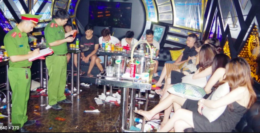 Hai người có thân nhiệt cao trong vụ bắt quả tang nhóm nam nữ đang bay lắc ở Hải Dương