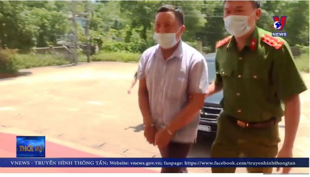 Bắt tạm giam Chủ tịch xã Tú Thịnh