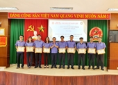 VKSND Đắk Lắk khen thưởng 10 đoàn viên có thành tích trong chống dịch COVID-19