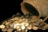 Phát hiện kho báu tiền xu thời trung cổ cực hiếm 1 000 năm tuổi