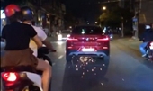Nữ tài xế say xỉn lái BMW cuốn xe máy vào gầm, tháo chạy qua nhiều tuyến đường