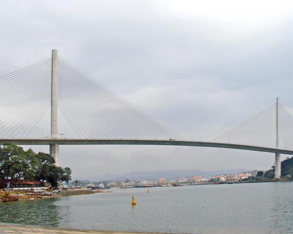 Một Cảnh sát Hình sự Công an tỉnh Quảng Ninh nghi nhảy xuống biển tự tử