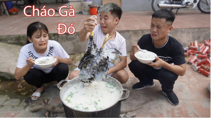 Xử phạt con trai bà Tân Vlog vì nấu cháo gà còn nguyên lông