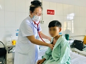 Tin lời thầy cúng, bé trai 11 tuổi suy thận nhập viện