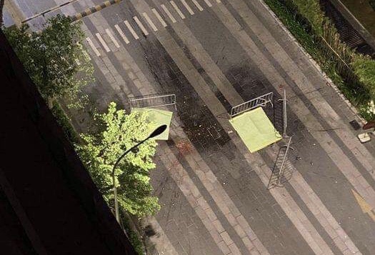 Đôi nam nữ rơi từ tầng cao khu chung cư trên đường Kim Mã