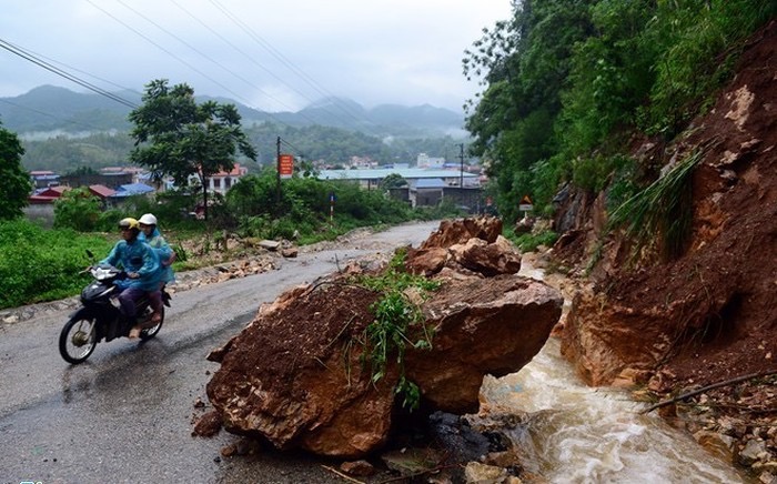 Vùng núi Bắc Bộ tiếp tục có mưa to, đề phòng sạt lở đất