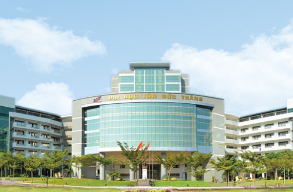 Vì sao Hiệu trưởng Trường Đại học Tôn Đức Thắng bị cách chức