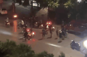 Hai nhóm trai làng hỗn chiến trên phố huyện lúc nửa đêm ở Thái Nguyên