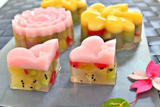 Cách làm bánh trung thu rau câu nhân trái cây thanh mát, lạ miệng