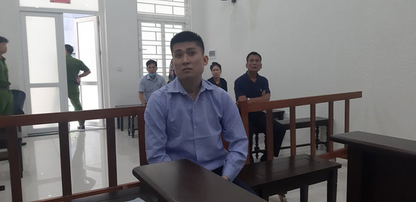 Cựu cán bộ Công an Hà Nội lĩnh án