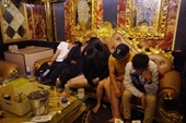 Hàng chục thanh niên tại Quảng Trị tụ tập chơi ma túy bất chấp lũ dữ