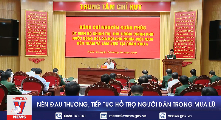 Thủ tướng Nén đau thương, tiếp tục hỗ trợ người dân trong mưa lũ