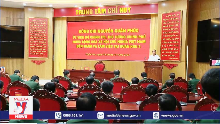 Thủ tướng Nén đau thương, tiếp tục hỗ trợ người dân trong mưa lũ