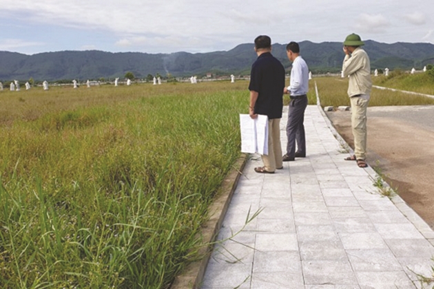 Mở bán đất nghĩa trang khi chưa được phê duyệt giá đất bị xử lý như thế nào
