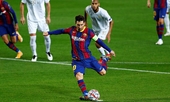 Messi lại ghi bàn trên chấm 11m