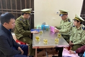 Nâng giá bán cho đoàn cứu trợ, 1 quán bún ở Hà Tĩnh bị xử phạt