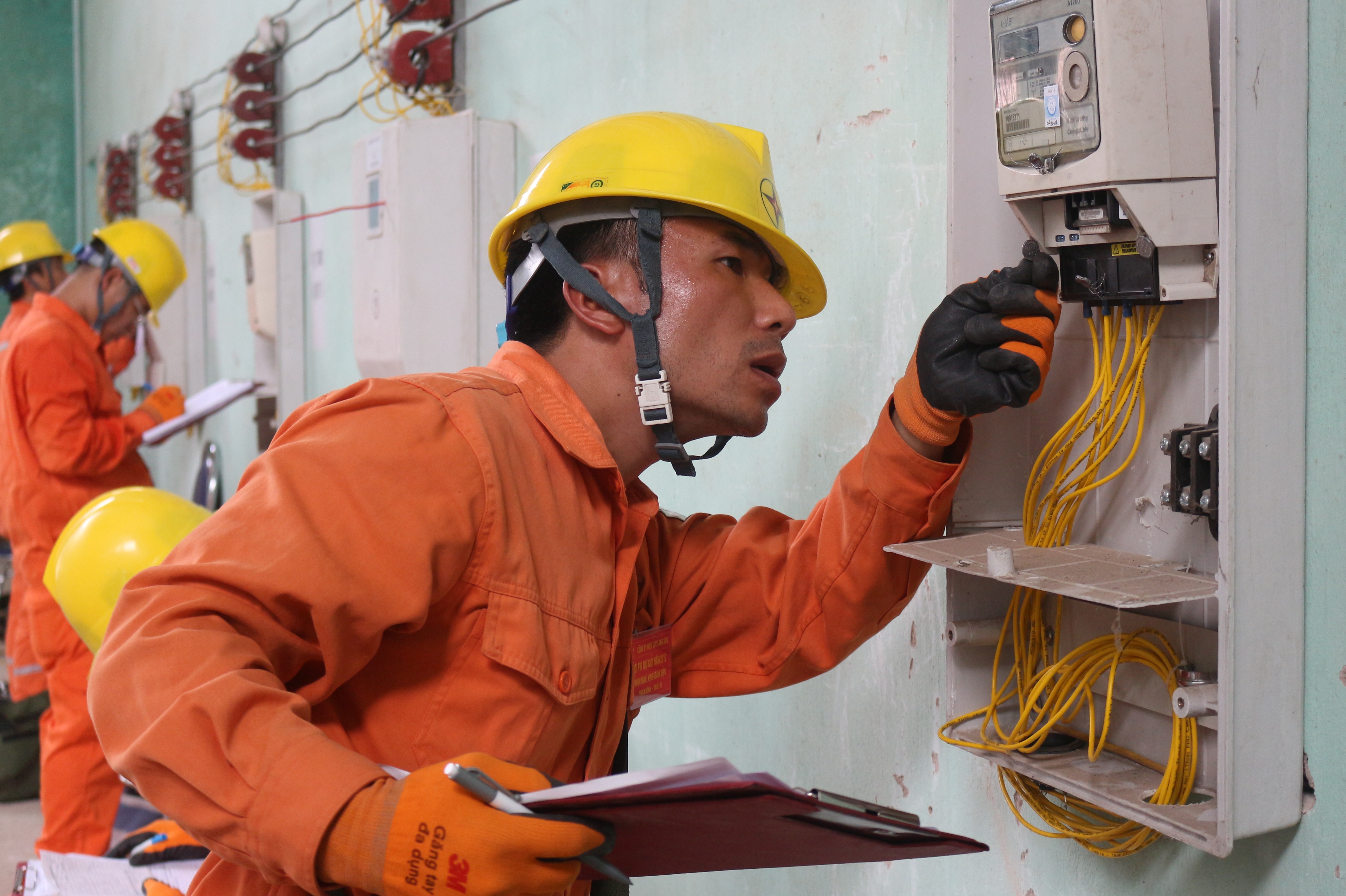 EVNNPC huy động các nguồn lực bảo đảm cung ứng điện an toàn, ổn định