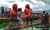 Siêu bão Goni sức gió lên tới 310km h tấn công Philippines, 1 triệu người phải sơ tán