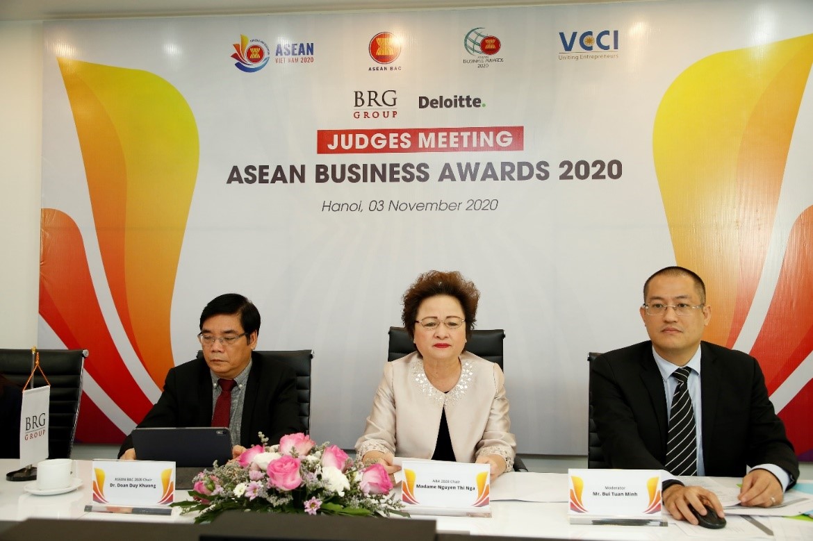 Hội đồng giám khảo ABA 2020 công tâm lựa chọn những doanh nghiệp xuất sắc nhất đoạt giải ABA 2020