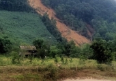 Người dân Quảng Trị hoang mang vì tiếng nổ lớn từ núi khiến nhà cửa rung lắc mạnh