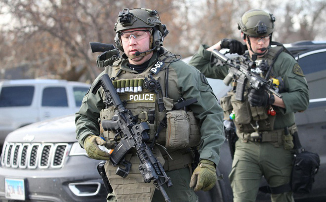 Xả súng ở trung tâm mua sắm Wisconsin, Mỹ, nhiều người bị thương