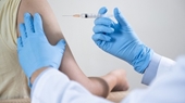Mỹ tiêm gần 3 triệu liều vaccine ngừa COVID-19 trong tháng 12