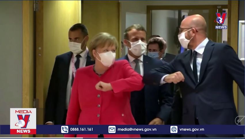 Hàng loạt lãnh đạo châu Âu tự cách ly, xét nghiệm COVID-19