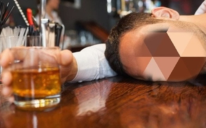 Tài xế Grab Bike chở khách đi tìm chân dài , bị cướp sạch tài sản