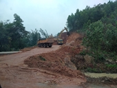 Bức xúc việc khai thác đất trái phép đổ vào Dự án khu đô thị Nam Sơn, Vân Đồn