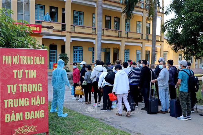 Phòng chống dịch COVID-19 tại Việt Nam 19 392 người đang được cách ly