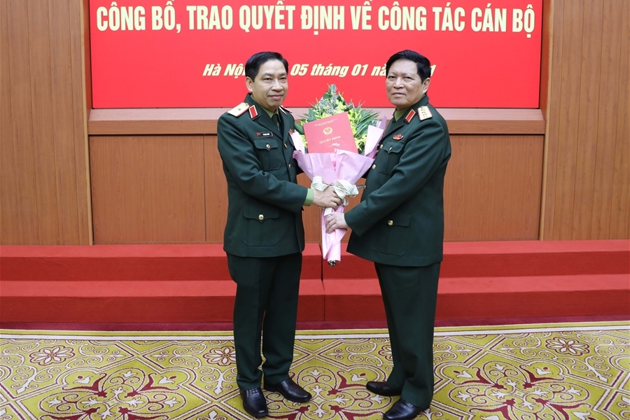 Thăng quân hàm cấp tướng cho Trưởng ban Cơ yếu Chính phủ