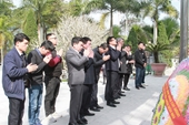 Đoàn công tác VKSND tối cao dâng hương tại Nghĩa trang Liệt sĩ quốc gia Vị Xuyên
