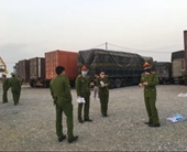 Bắt giữ  binh đoàn xe chở 300 tấn hàng nhập lậu về Hà Nội tiêu thụ