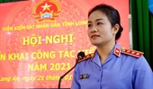 Đồng chí Nguyễn Hải Trâm chỉ đạo công tác tại VKSND tỉnh Long An